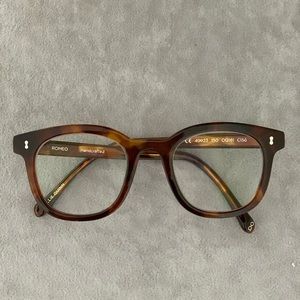 Ollie Quinn( Romeo) glass